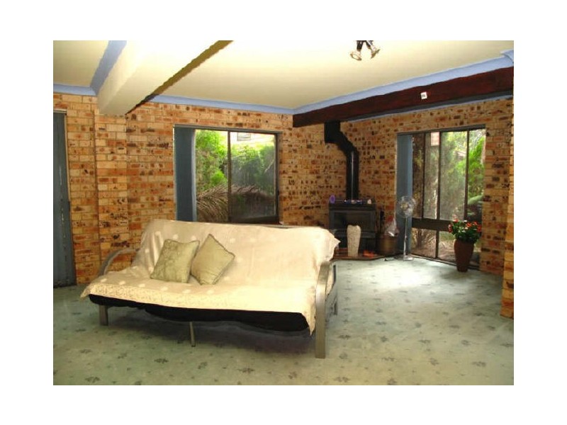 11 Prior Close, Illawong NSW 2234
