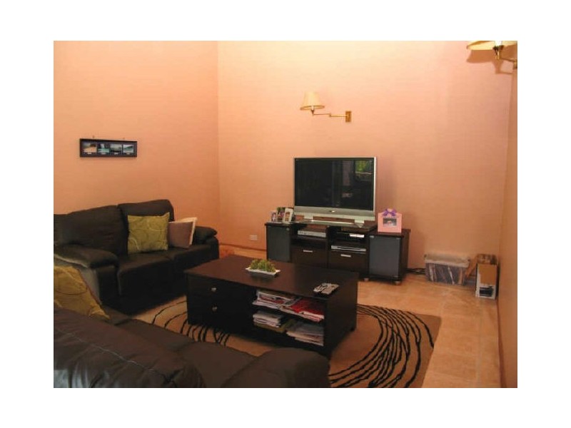 11 Prior Close, Illawong NSW 2234