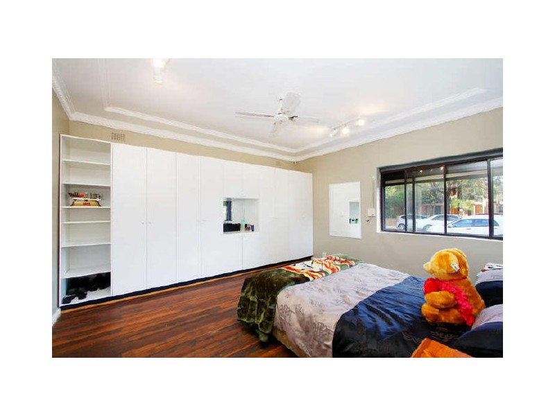 27 Cairns Street, Riverwood NSW 2210