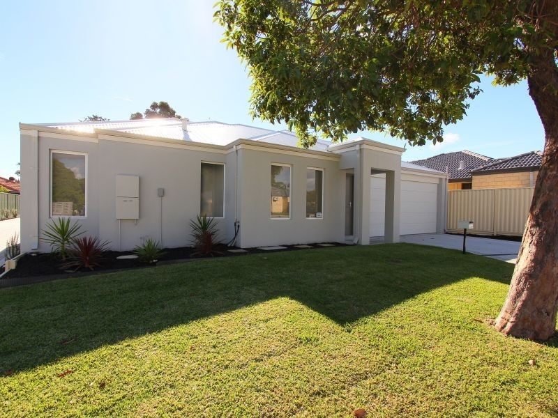 23 A & B Chilgrove Way, Balga WA 6061