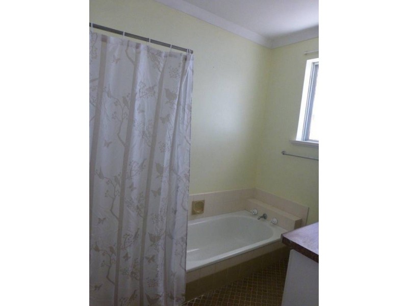 8 Spence Street, Trigg WA 6029