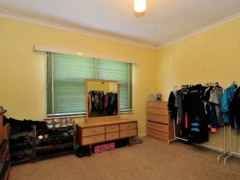 130 Belmont Ave, Rivervale WA 6103