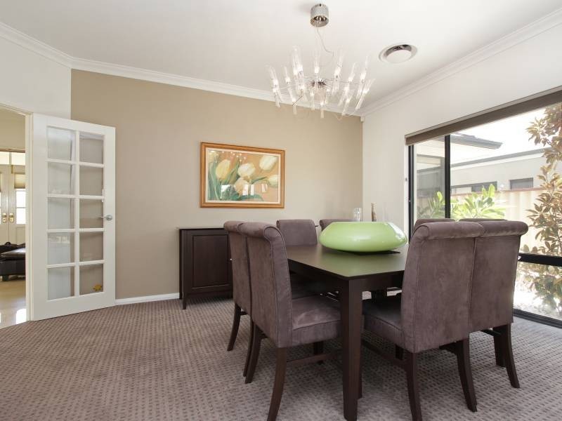18 Swiftlet Way, Gwelup WA 6018