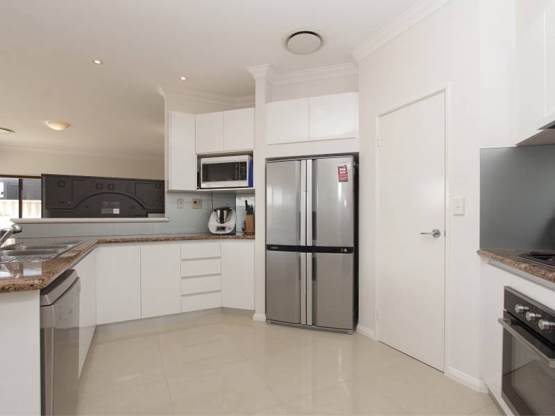 18 Swiftlet Way, Gwelup WA 6018