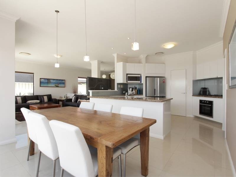 18 Swiftlet Way, Gwelup WA 6018