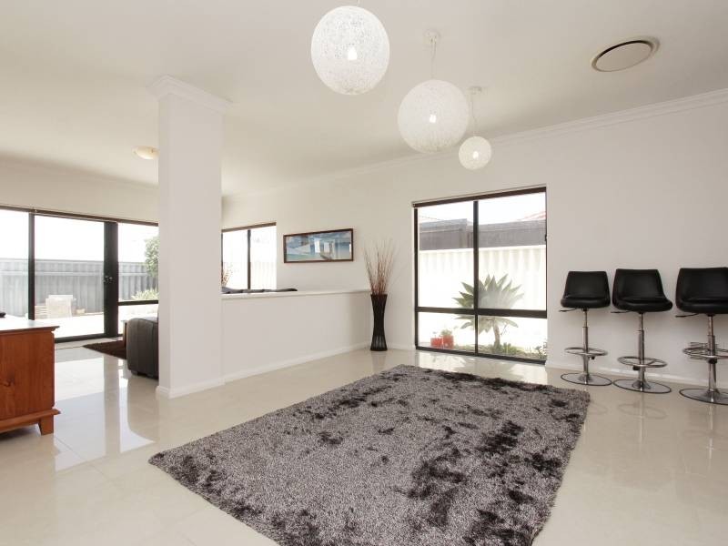 18 Swiftlet Way, Gwelup WA 6018
