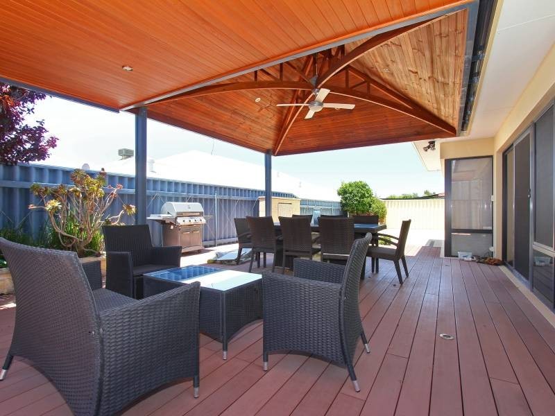18 Swiftlet Way, Gwelup WA 6018