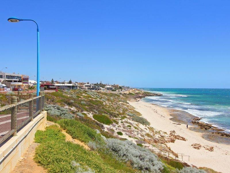 18 Swiftlet Way, Gwelup WA 6018