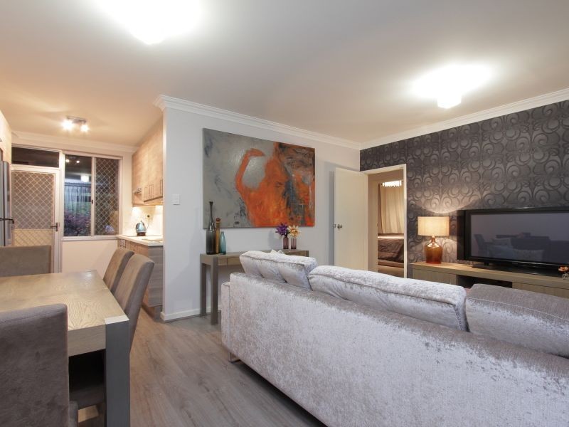 Unit 2/298-300 Stirling Street, Perth WA 6000