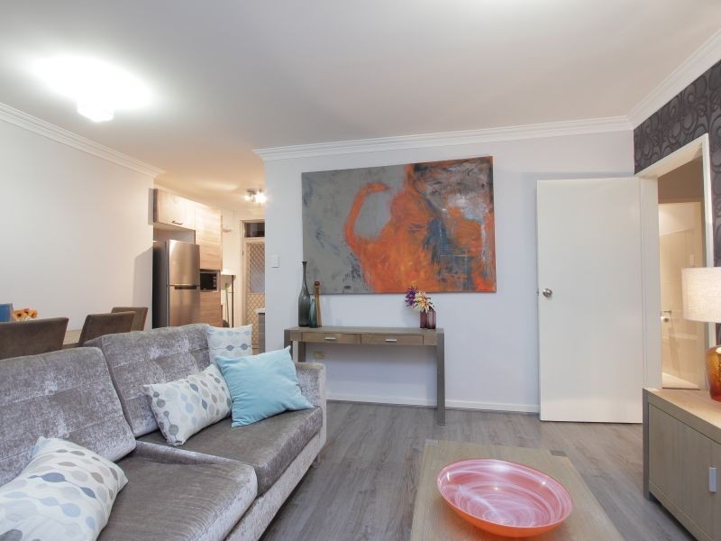 Unit 2/298-300 Stirling Street, Perth WA 6000