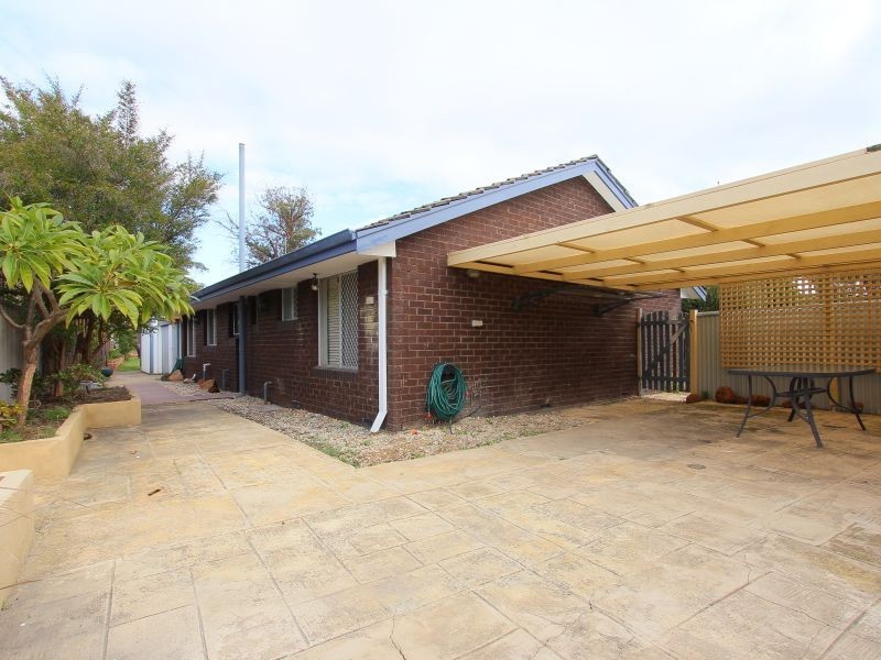 211 Camberwarra Drive, Craigie WA 6025