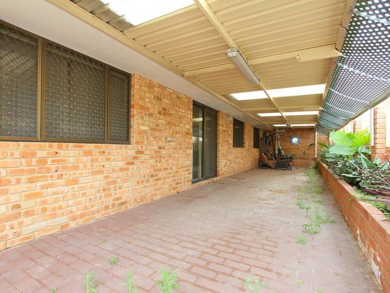 65 Flora Terrace, Carine WA 6020