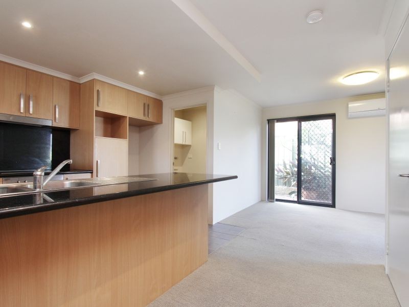 17/40 Hollins Bend, Madeley WA 6065