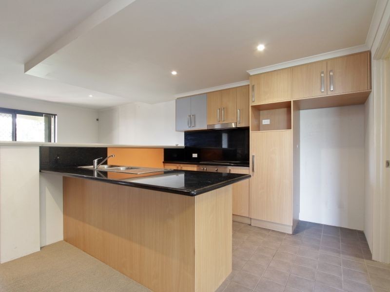 17/40 Hollins Bend, Madeley WA 6065