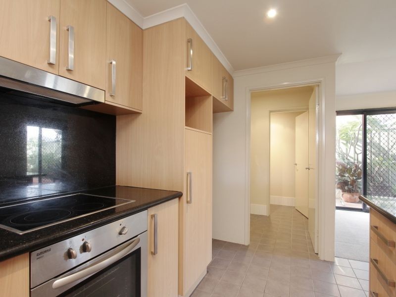 17/40 Hollins Bend, Madeley WA 6065