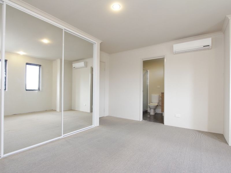 17/40 Hollins Bend, Madeley WA 6065