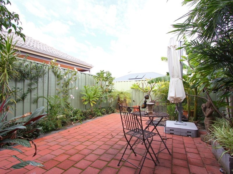 17/40 Hollins Bend, Madeley WA 6065