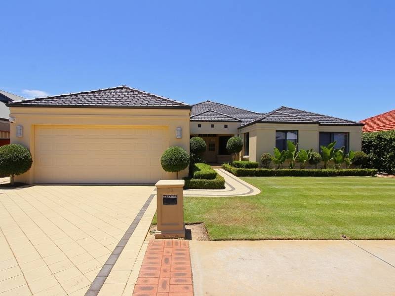 18 Swiftlet Way, Gwelup WA 6018