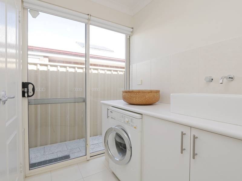 38B Weston Street, Carlisle WA 6101