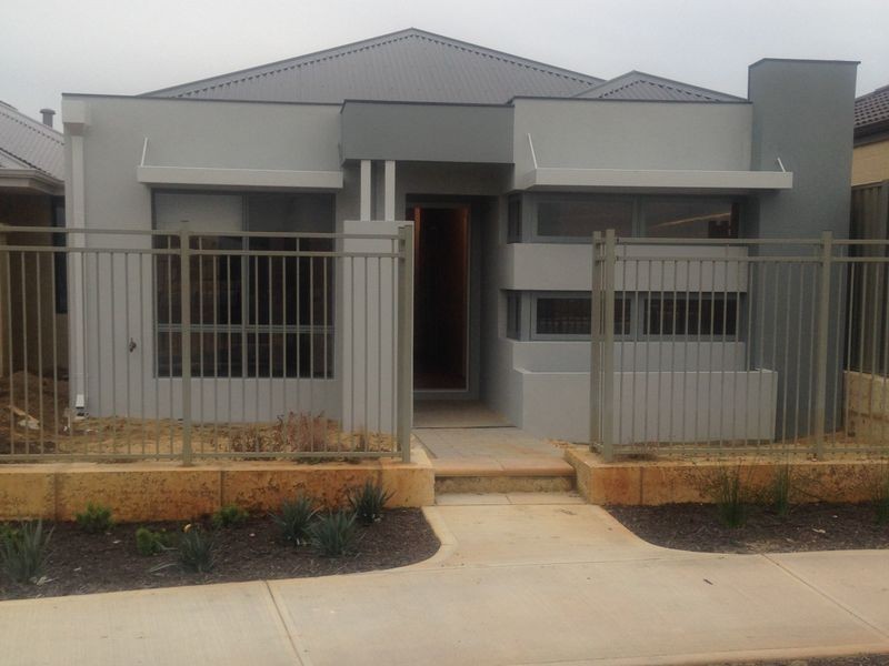 3 Egrove Lane, Piara Waters WA 6112
