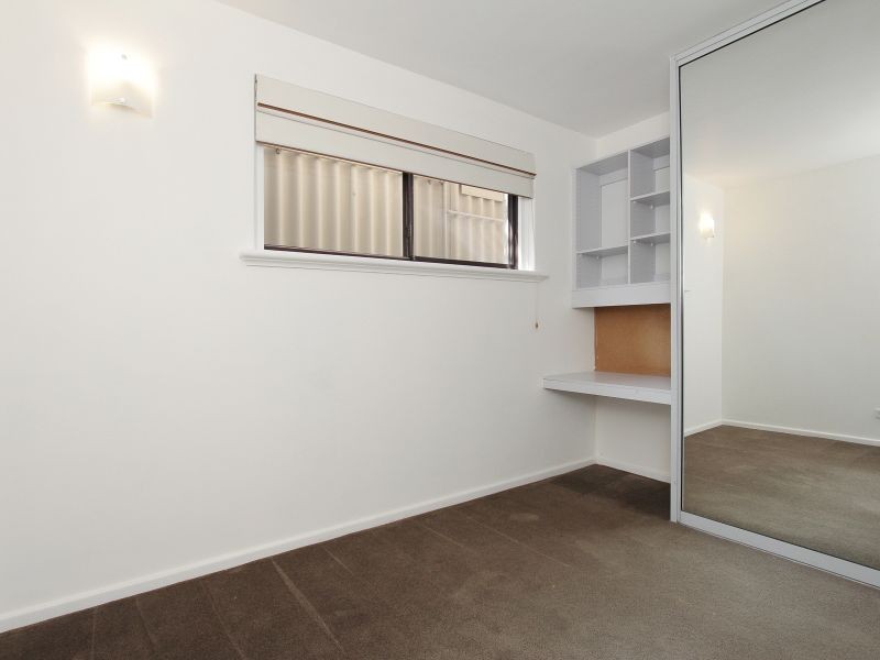 90 Chrysostom Street, Trigg WA 6029