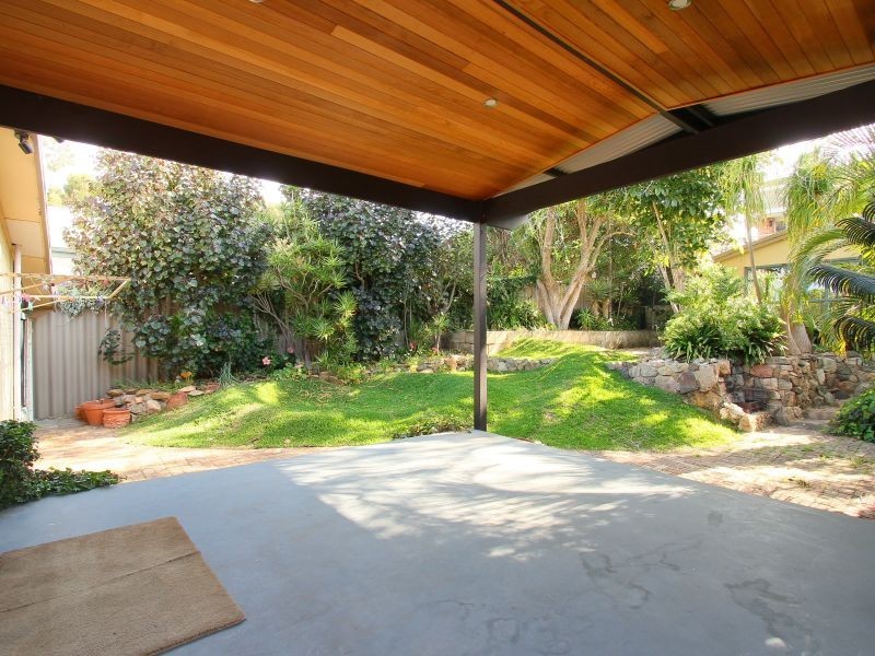 90 Chrysostom Street, Trigg WA 6029