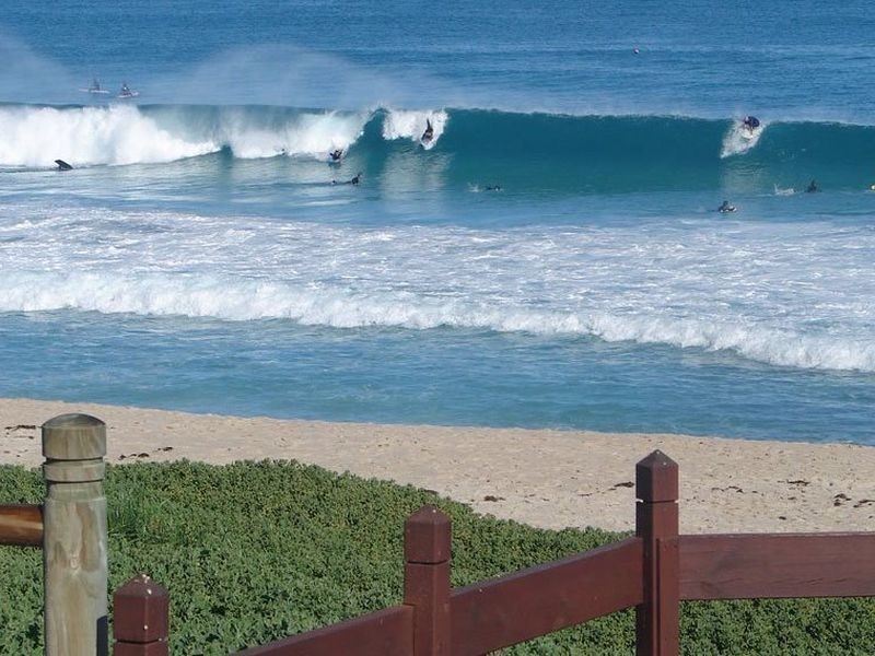 90 Chrysostom Street, Trigg WA 6029