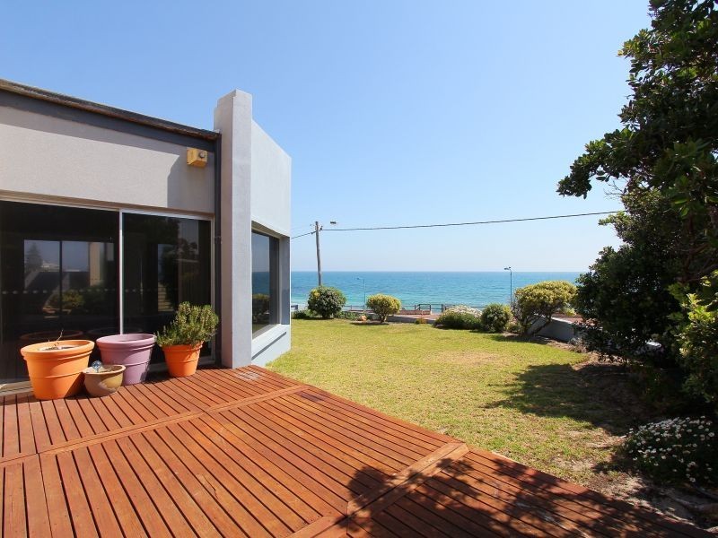 23 West Coast Drive, Carine WA 6020