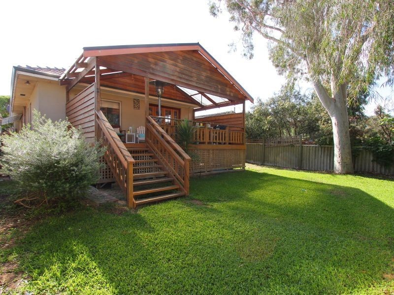 77 Kitchener Street, Trigg WA 6029