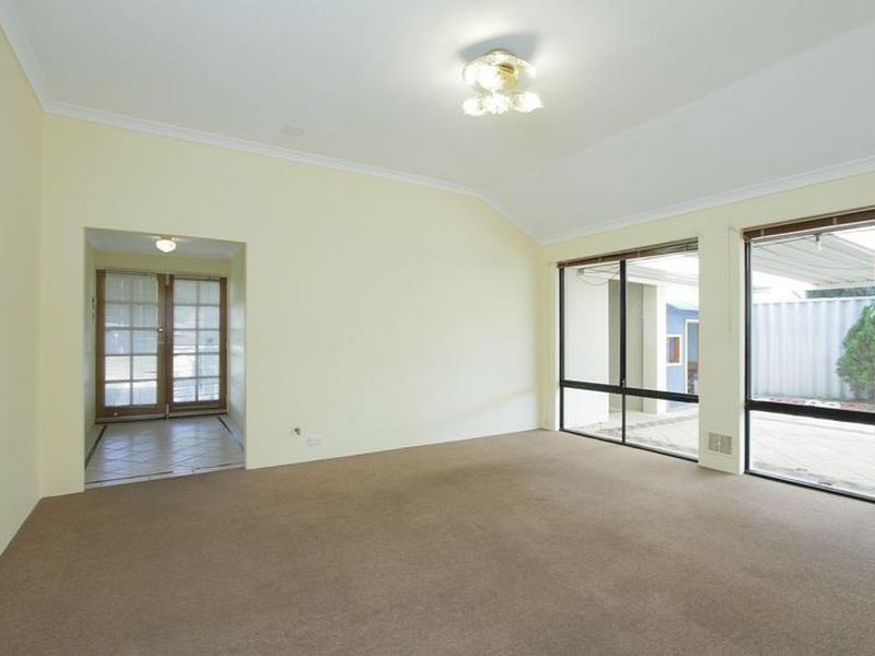 21 Dayana Court, Redcliffe WA 6104