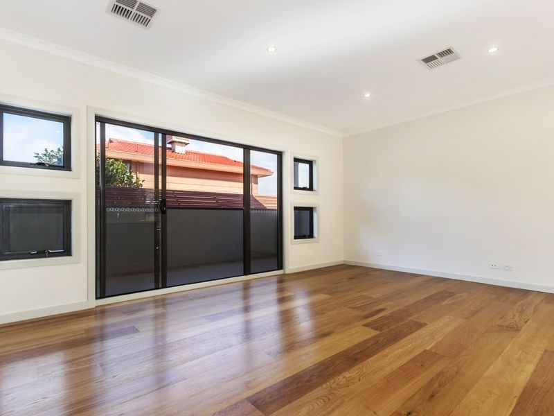2/738 Elgar Road, Doncaster VIC 3108