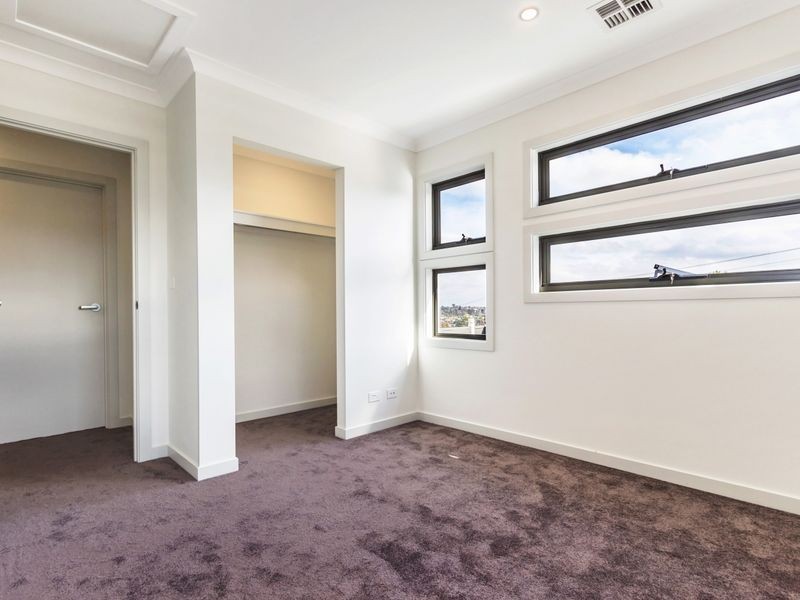 2/738 Elgar Road, Doncaster VIC 3108