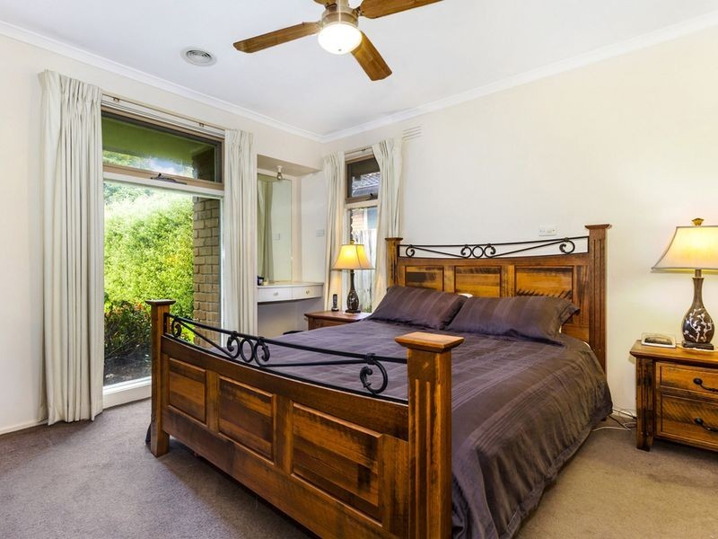 34 Huntingdon Avenue, Bayswater North VIC 3153