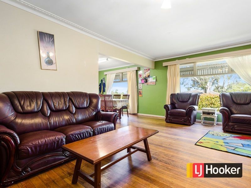 16 Anne Road, Knoxfield VIC 3180