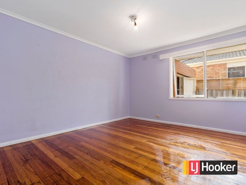 16 Anne Road, Knoxfield VIC 3180