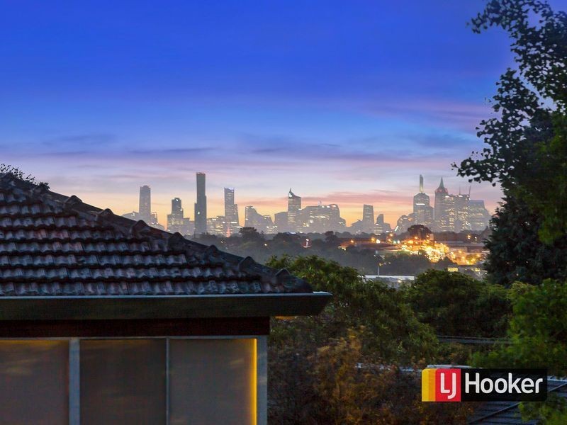 16 Coronation Street, Mount Waverley VIC 3149