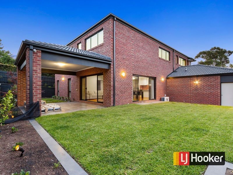 16 Coronation Street, Mount Waverley VIC 3149