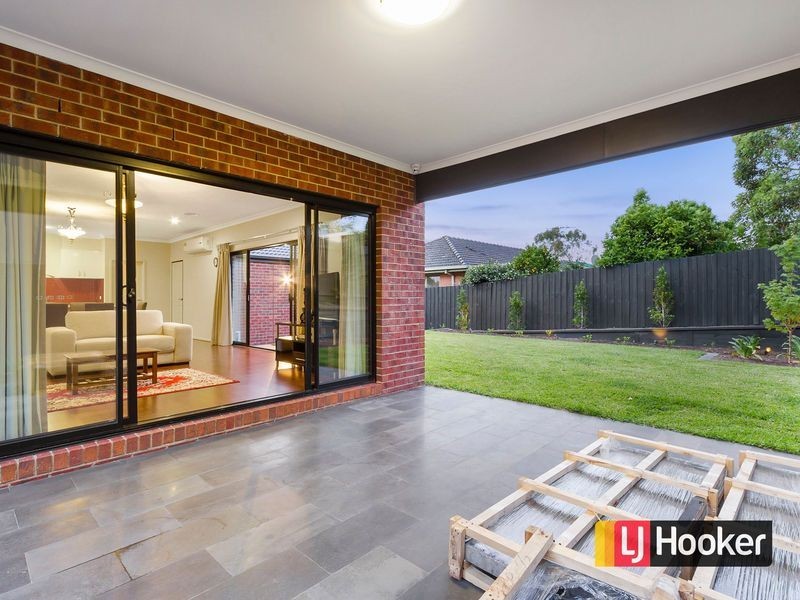 16 Coronation Street, Mount Waverley VIC 3149