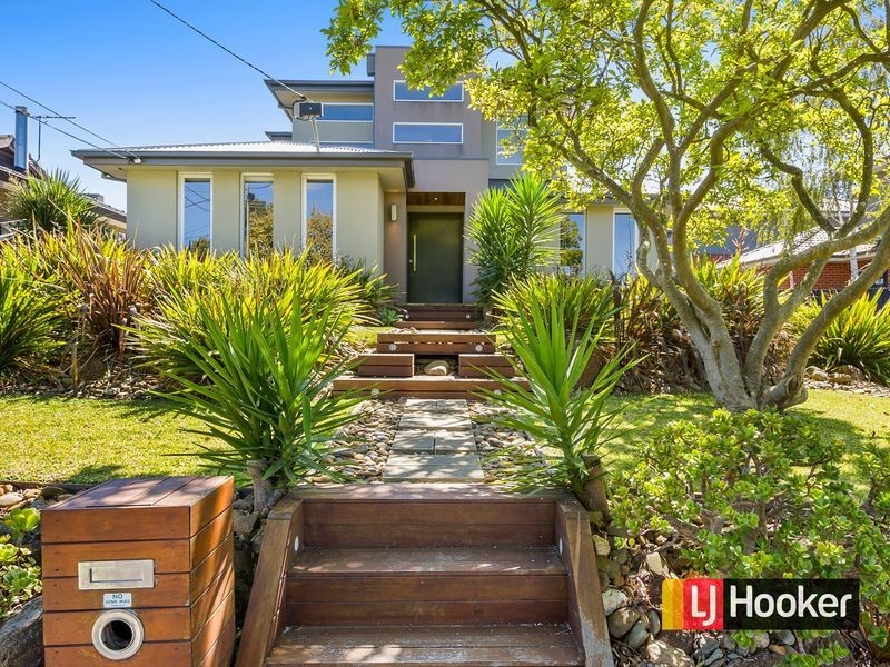 9 Garden Avenue, Mitcham VIC 3132
