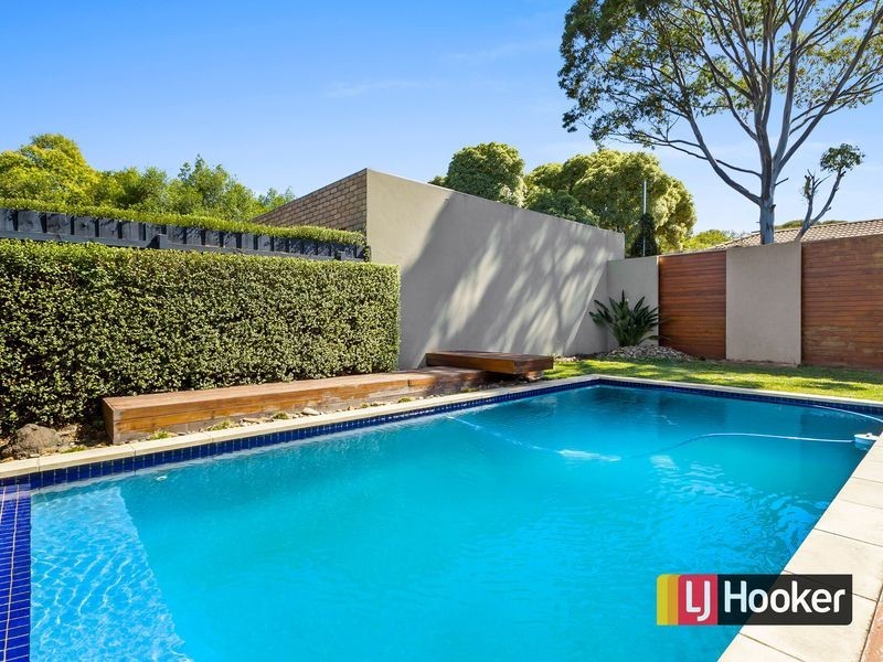 9 Garden Avenue, Mitcham VIC 3132