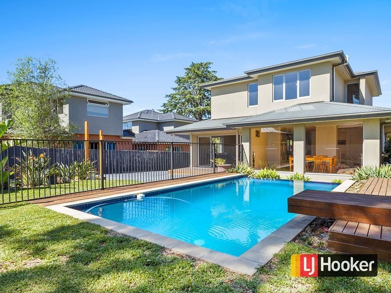 9 Garden Avenue, Mitcham VIC 3132