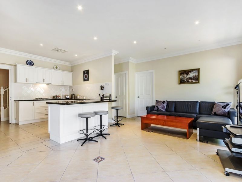 1/23 Laburnum Street, Blackburn VIC 3130