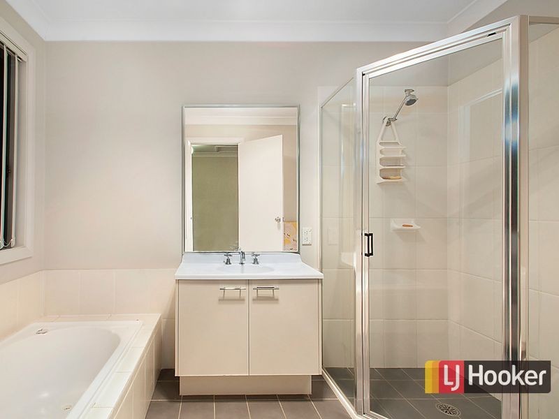 21 Newbury Avenue, Stanhope Gardens NSW 2768