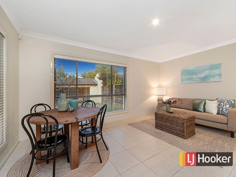 8 Leyburn Street, Stanhope Gardens NSW 2768