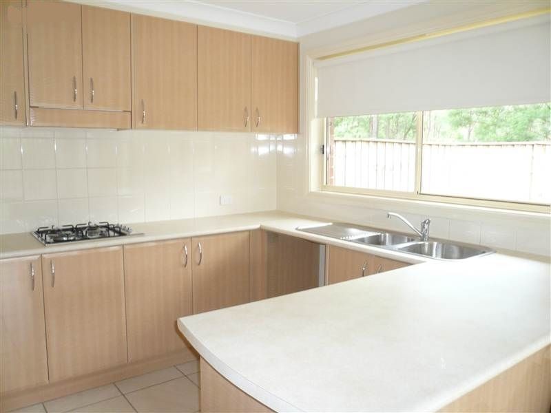 37 Millcroft Way, Beaumont Hills NSW 2155