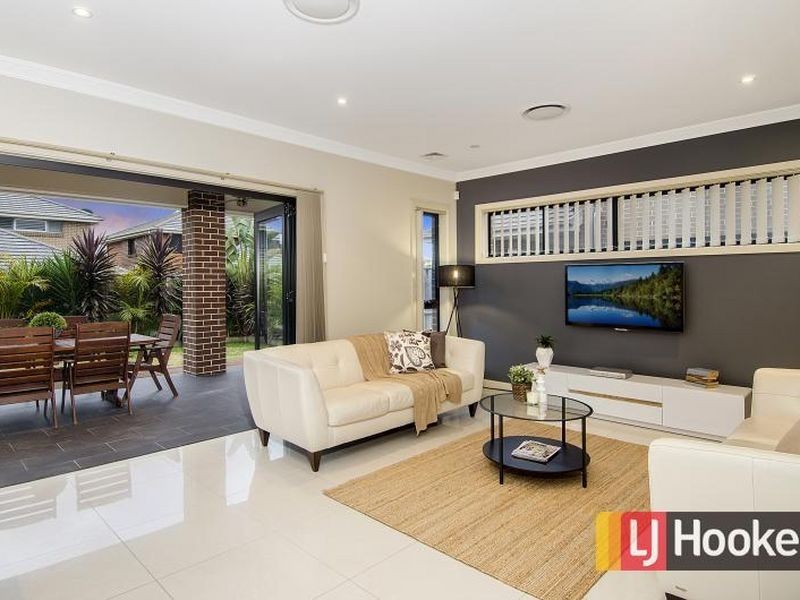 6 Whale Court, Stanhope Gardens NSW 2768