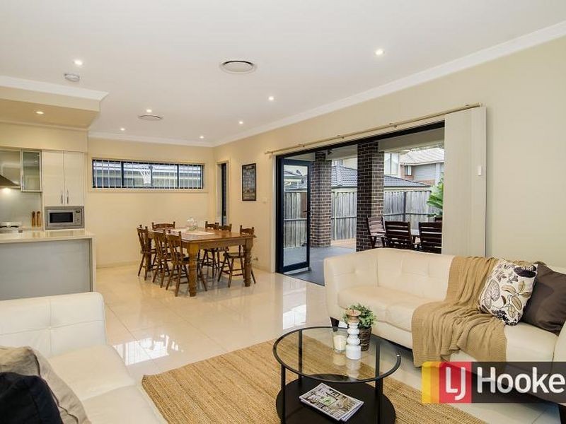 6 Whale Court, Stanhope Gardens NSW 2768