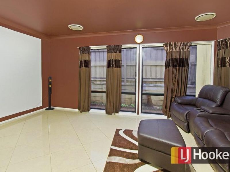 11 Vinegar Hill Road, Kellyville Ridge NSW 2155