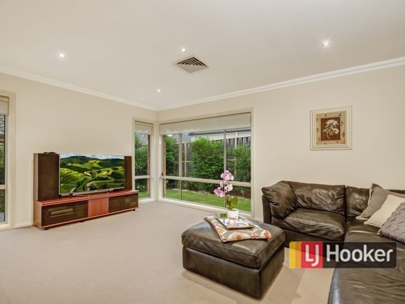 11 Elmstree Road, Stanhope Gardens NSW 2768