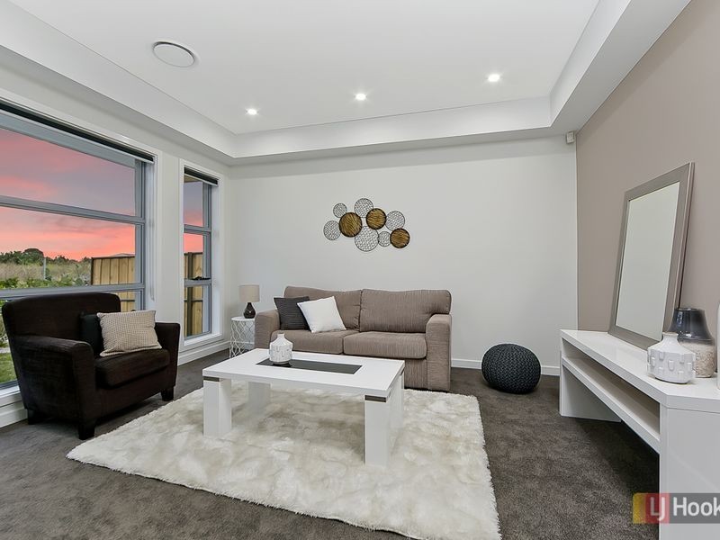 12 Hazelbrook Street, The Ponds NSW 2769